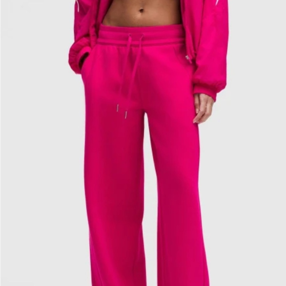 Lululemon Women’s Scuba Mid-Rise Wide-Leg Pants Size Large